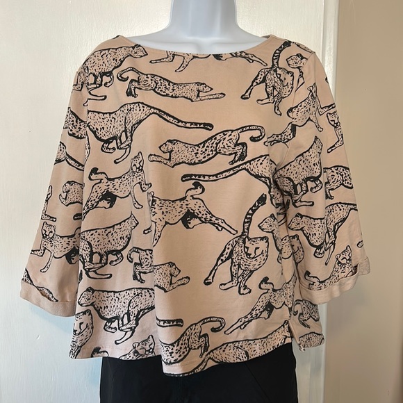 H&M Cheetah Top - Picture 7 of 7